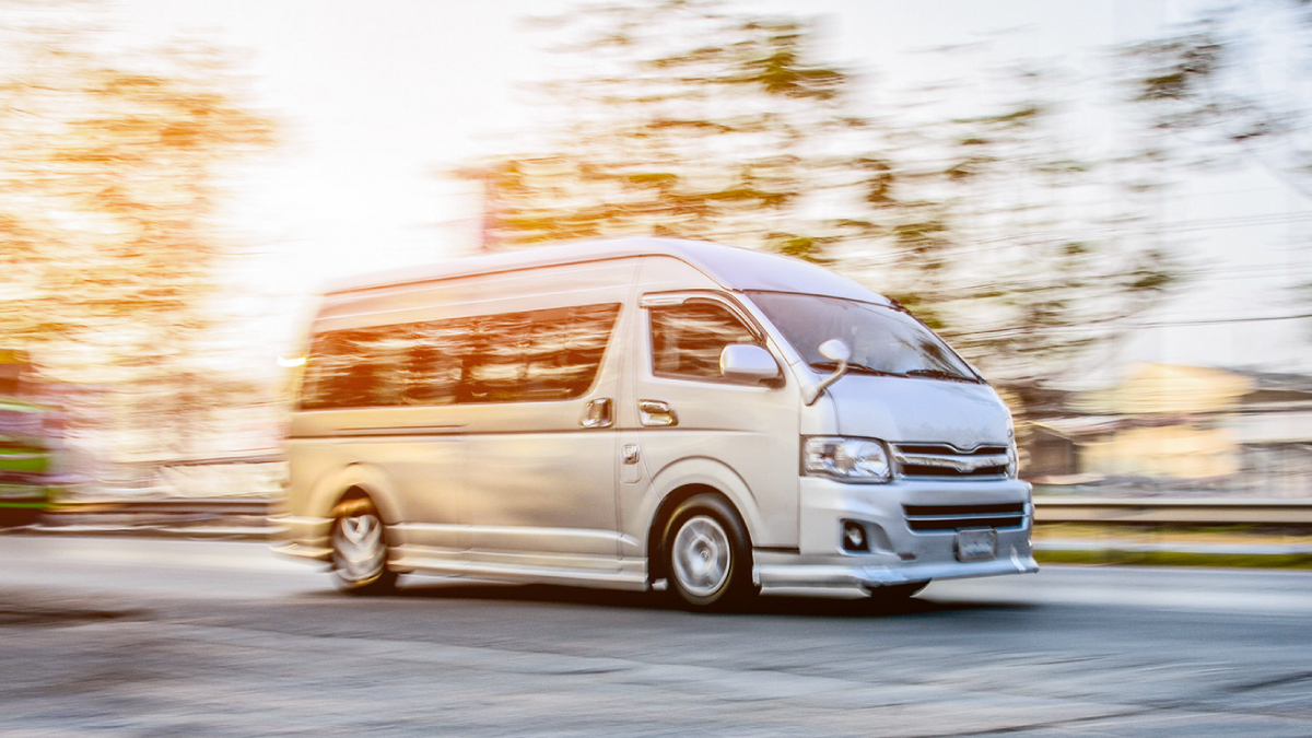 Why Daily Employee Shuttle Services in Singapore Boost Morale and Efficiency