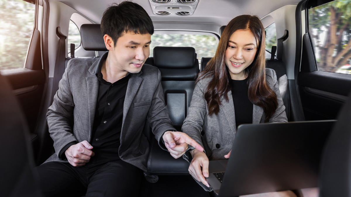 Daily Staff Shuttle Services in Singapore: Benefits for Companies & Employees