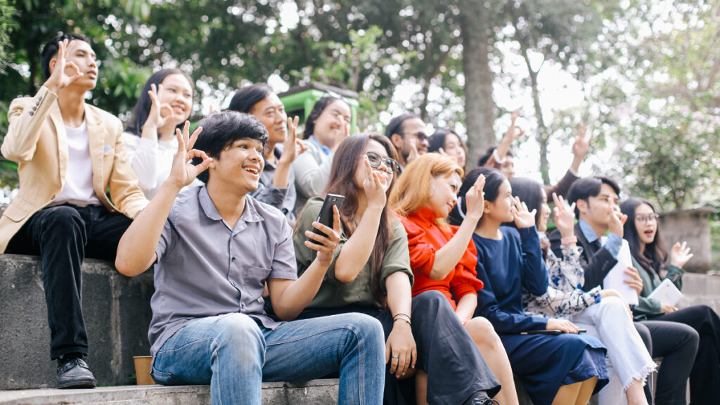 Team Building Transport: How Chartered Buses Enhance Team Building Experiences