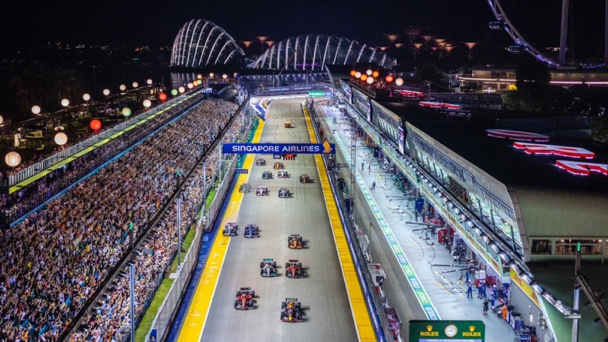 Book Event Transport for F1 Singapore 2025 — Private Shuttles to the Marina Bay Circuit