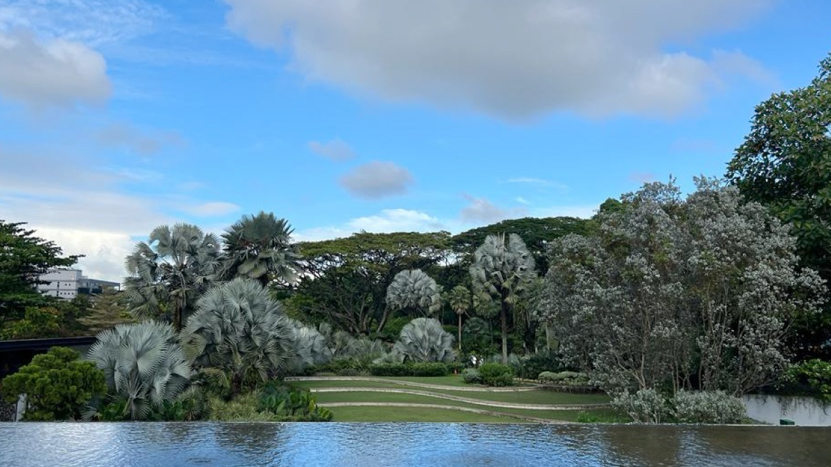 Bus Booking for Hort Park Visit – Stress-Free Group Nature Outing