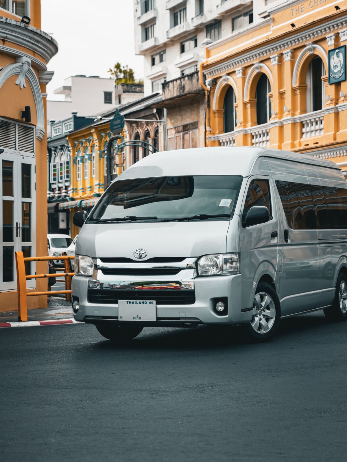 Maxi Cab Rental in Singapore: The Complete 2026 Guide